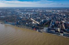 Rheinhwasser Februar 2021 in Köln