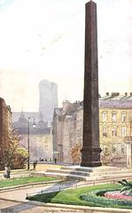 view of Munich's Karolinenplatz with Obelisk