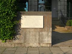 Memorial plaque for Münchner Gesellenmord of 1919 at München Karolinenplatz 5