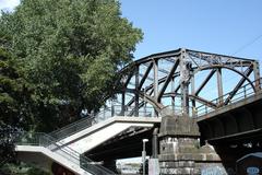 Deutschherrnbrücke South View