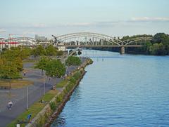 Deutschherrnbrücke over the Main in Frankfurt