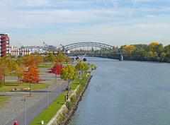 Deutschherrnbrücke and Osthafenbrücke in Frankfurt, 2012