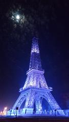 Full Moon illuminating the Eiffel Tower replica