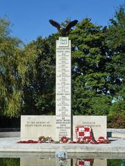 Polish airmen war memorial detail