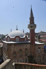 view from Büyük Valide Han's first floor towards Çakmakçılar Yokuş with mosque on top of Small New Han