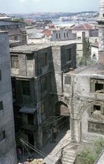 courtyard of Büyük Valide Han in 1993