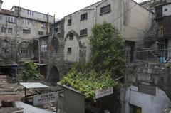 Courtyard of Büyük Valide Han in 2014