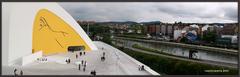 Niemeyer modern architectural sculpture in a park