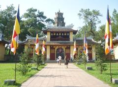 Chùa Thiên Mụ temple in Huế Vietnam