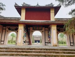 Three-entrance gate at Thien Mu Pagoda