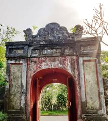 Pagoda of the Celestial Lady main gate