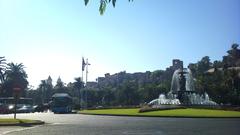 Alcazaba of Málaga in the background of the fountain