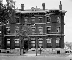 Bryan Lathrop House at 120 East Bellevue Place in Chicago (Cook County, Illinois)