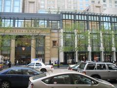 Pottery Barn and Banana Republic storefronts