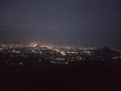 Night view of Namakkal town from Sitharmalai