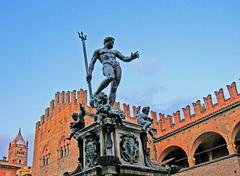 Fontana del Nettuno and Palazzo Re Enzo in Bologna, Italy