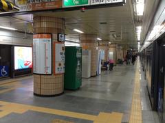 Yaksu Station Seoul Subway Line 3 platform