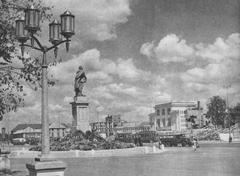 Feliks Dzierżyński Monument at Bank Square in Warsaw before 1953