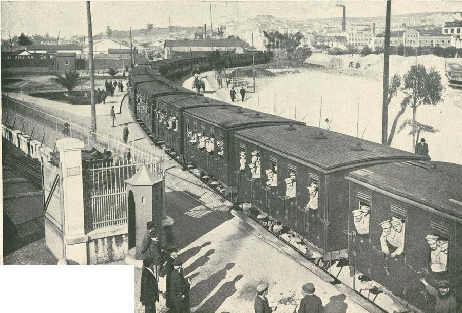 Arrival of troop transport at Alcântara dock in Lisbon, Portugal, 1917