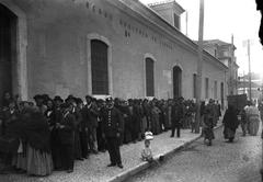 Supply of government-distributed and price-controlled food items in a warehouse at Junqueira da Assistência on December 5th, early 20th century Portugal