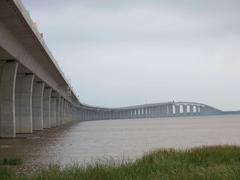 Chongming–Qidong Yangtze River Bridge