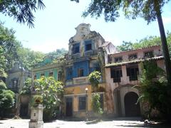 Largo do Boticario square in Rio de Janeiro with colonial-style buildings and cobblestone streets