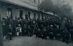 Public Force rebellious troops in the courtyard of Luz Barracks during early days of the uprising