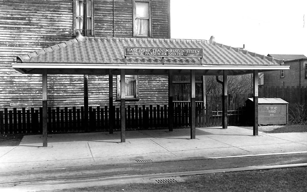Lipton Loop shelter of East York Transportation System in Toronto
