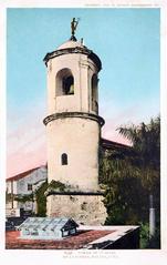 Photomechanical print postcard of the Torre de la Fuerza in Habana