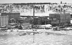 Beckers färgfabrik factory exterior in the 1950s