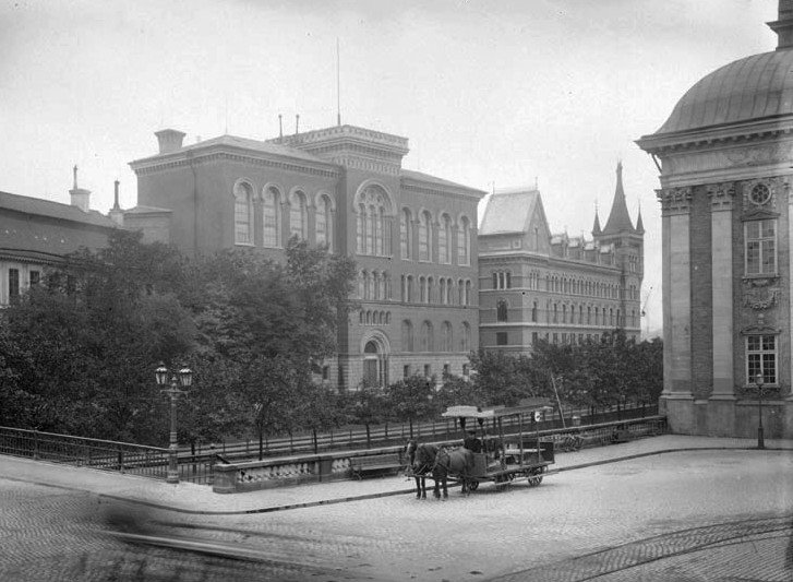 Riddarhustorget square with Gamla Riksarkivet and PA Norstedts and Söner printing house, and Riddarhuset on the right