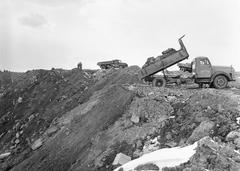 Högdalstippen landfill site under construction in 1957
