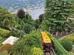 Funicular vehicle descending towards Como