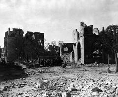 Commemoration ceremony at Abri Sadi Carnot in Brest honoring 400 French civilians killed in underground explosion