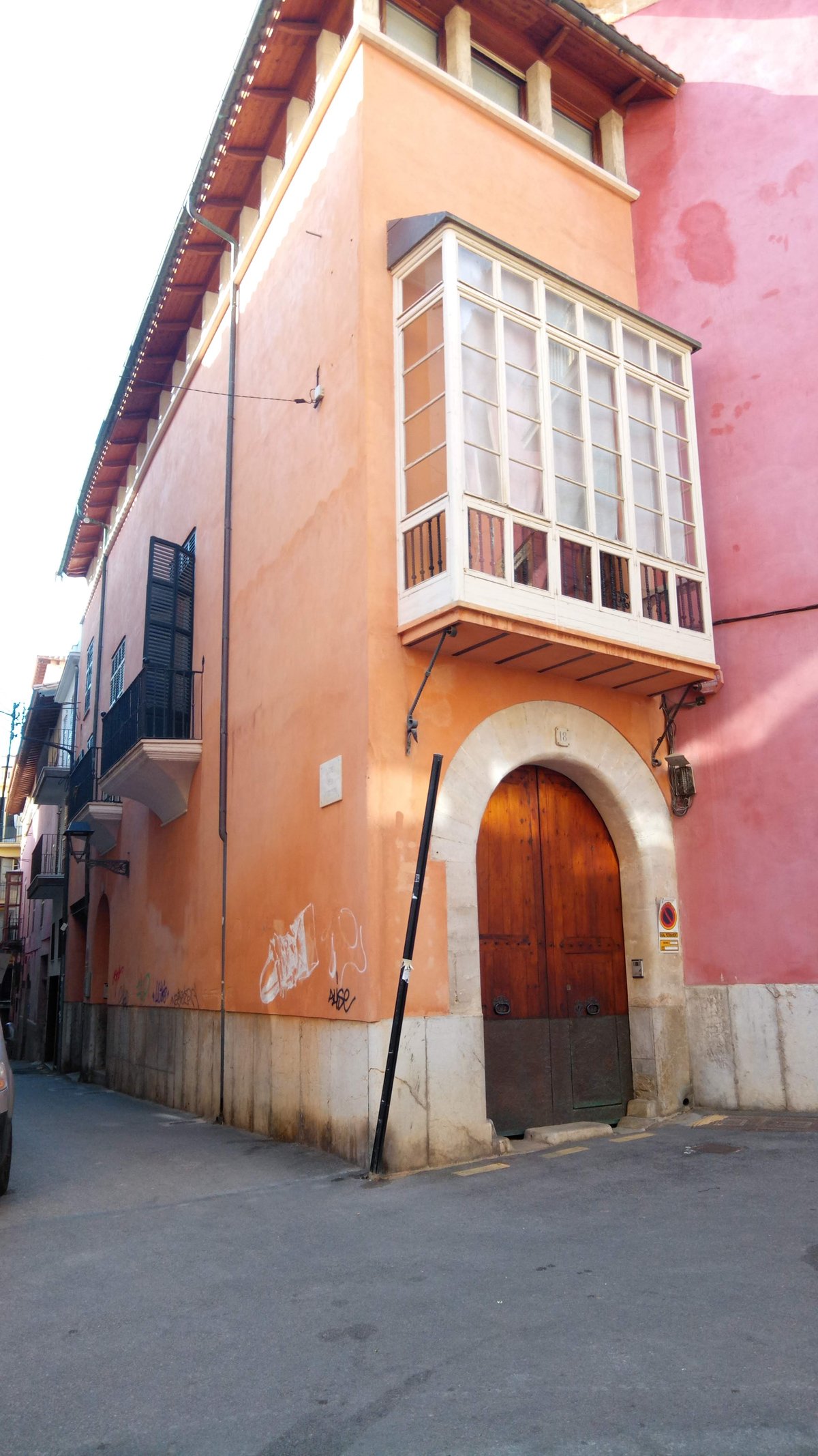 Photo of Can Llull building in Palma, Spain
