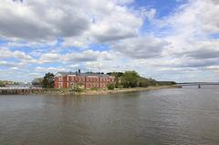 Pikku-Musta island with Finnish naval academy sauna in Suomenlinna