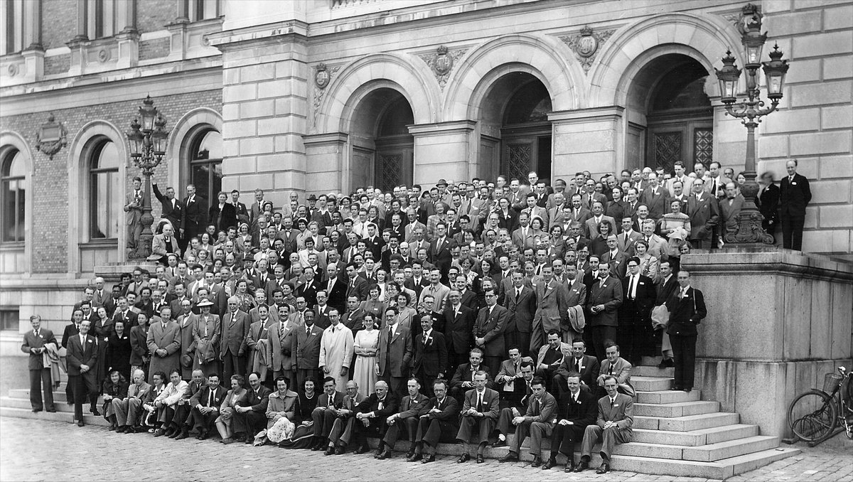 Delegates at the Second Congress and General Assembly of the IUCr in Uppsala, 1951