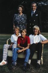Photograph of the Dutch Royal Family at Huis ten Bosch in 1983 with slightly backlit lighting