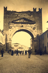 Rimini Arch of Augustus damaged after 1916 earthquake