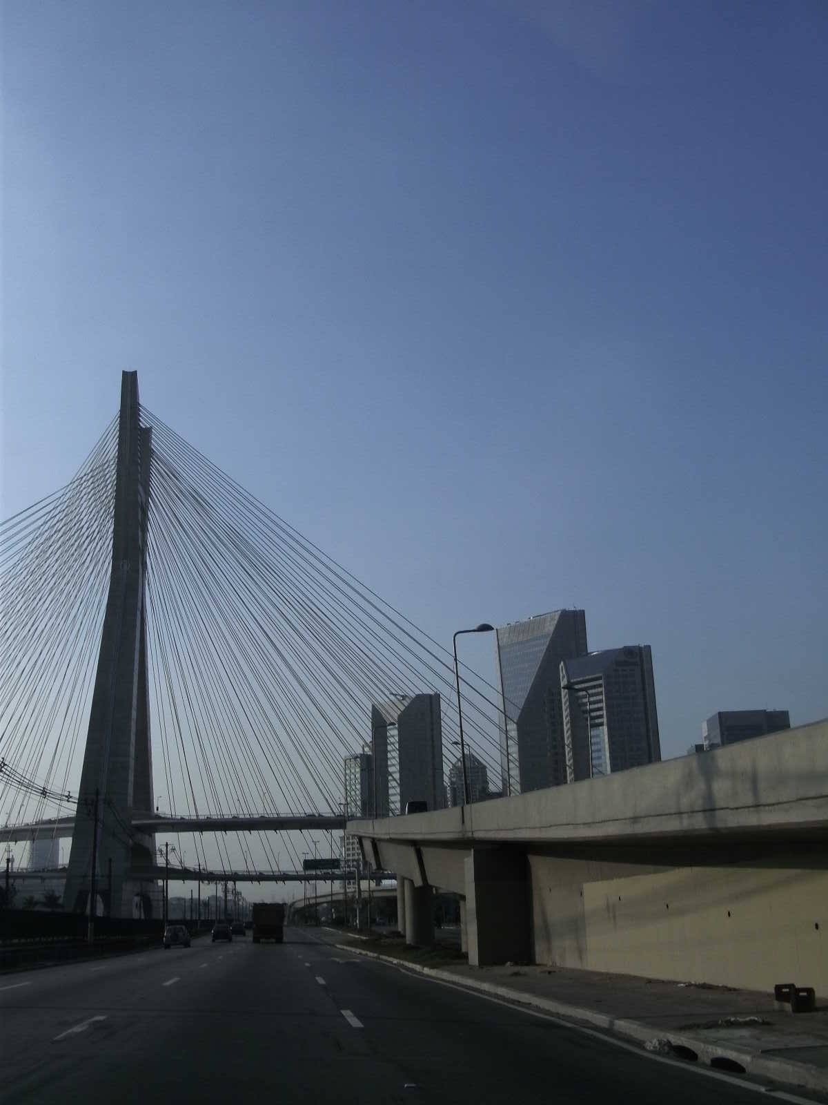 Aerial view of Avenida Jornalista Roberto Marinho alongside Marginal Pinheiros river in São Paulo, Brazil