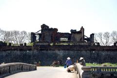 Lầu Tứ Phương Vô Sự before renovation