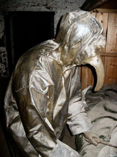 Dummy representing Dr George Rae dressed as a 1645 plague doctor in Edinburgh