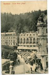 Historic black and white photograph of the Hotel Pupp building in Karlsbad in 1906