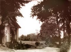 Historic view of Kalvaryja in Vilnia photographed by S. Fleury in 1900