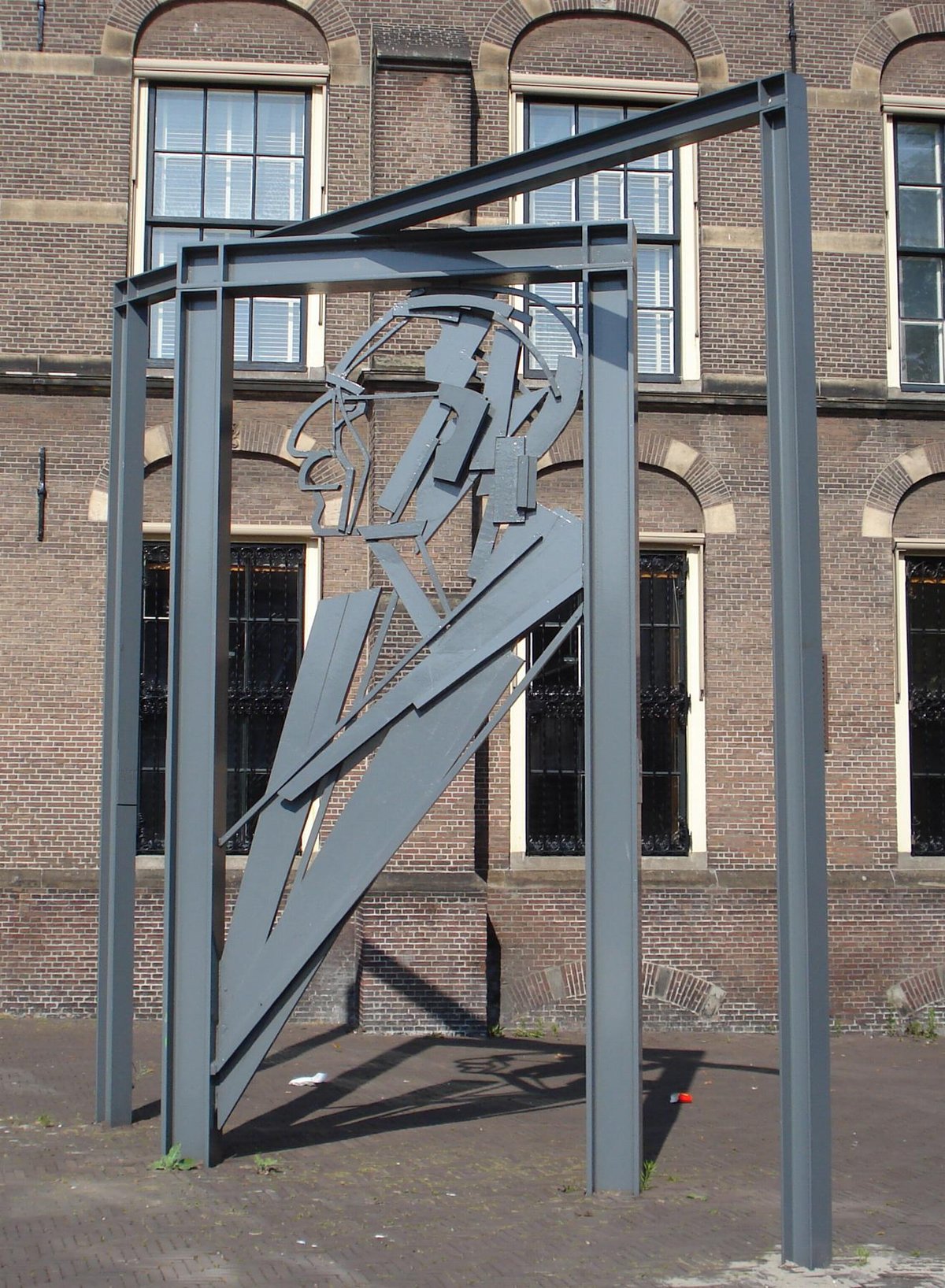 Willem Drees sculpture by Eric Claus at Buitenhof Den Haag Netherlands
