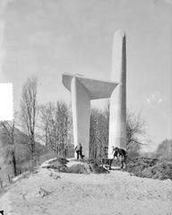 Framing of Troelstra Monument in The Hague, black and white photograph from 1953