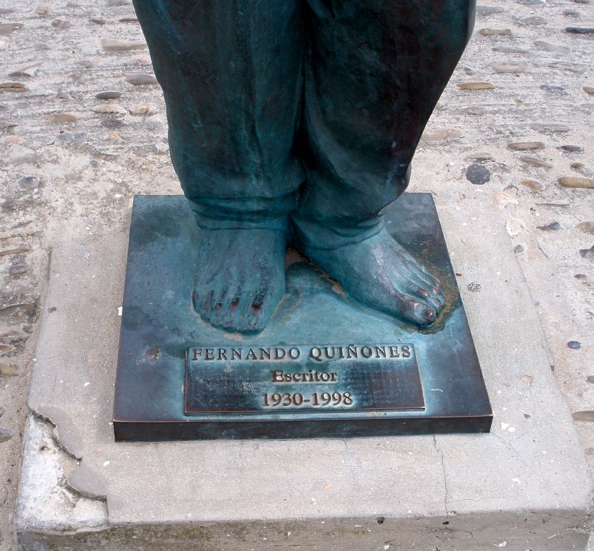 Statue of Fernando Quiñones in Cádiz, Spain
