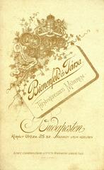 Historical photograph of Bienenfeld és Társa photographic studio at Király utca 25 from 1885