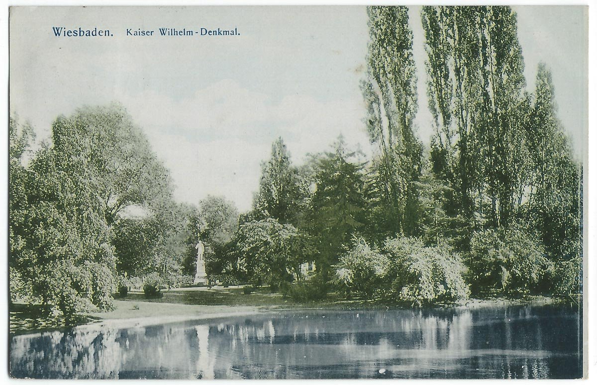 Early 20th century view of Wiesbaden with Kaiser Wilhelm monument
