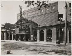 Historic view of the Saint-Denis Theatre in Montreal, Quebec from 1915